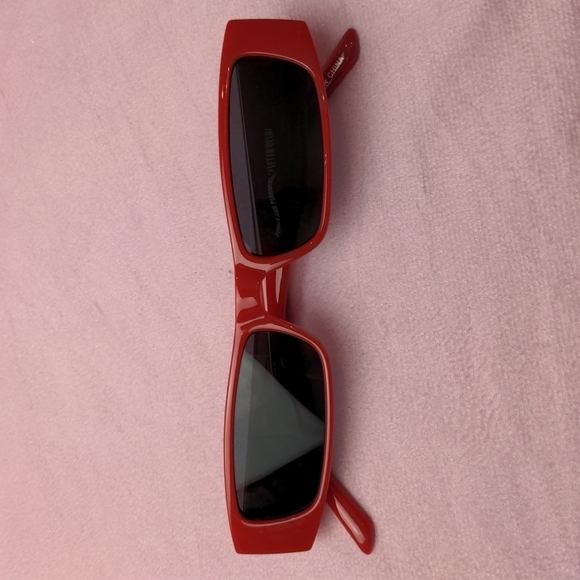 Petals and Peacocks Red Skinny Sunglasses - Picture 1 of 5